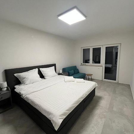 Casa Mira Apartments Ližnjan エクステリア 写真