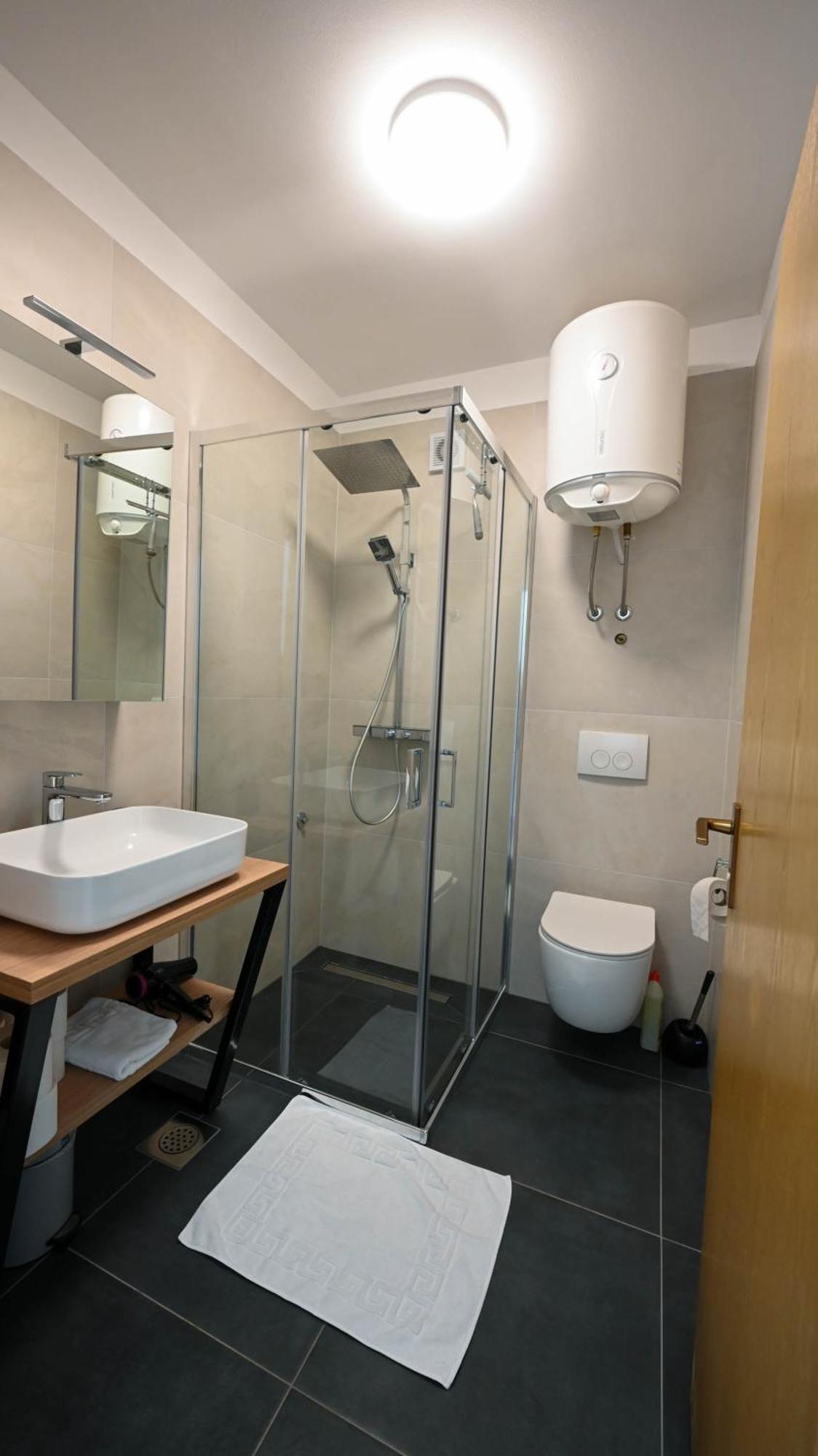 Casa Mira Apartments Ližnjan エクステリア 写真