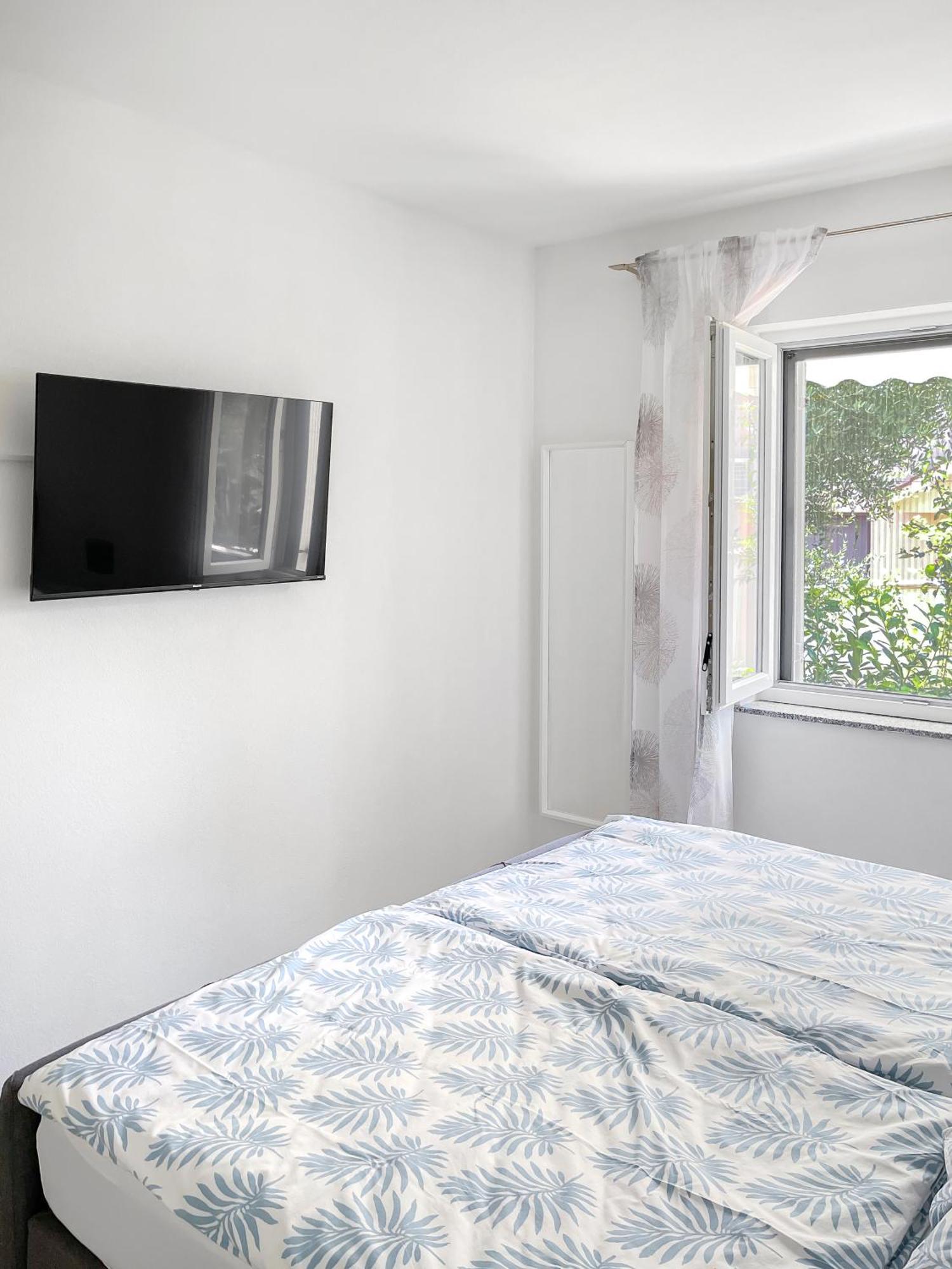 Casa Mira Apartments Ližnjan エクステリア 写真